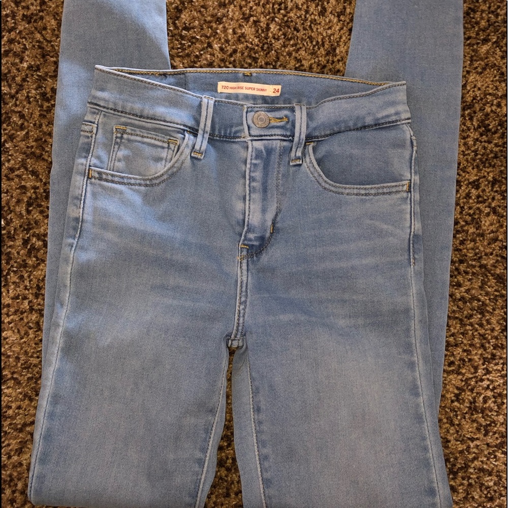 LEVIS 720 HIGH RISE SUPER SKINNY